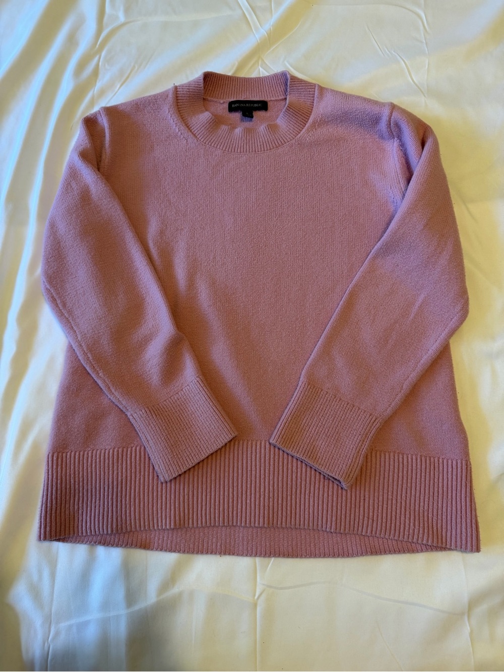 Banana Republic Dusty Pink Crewneck Sweater